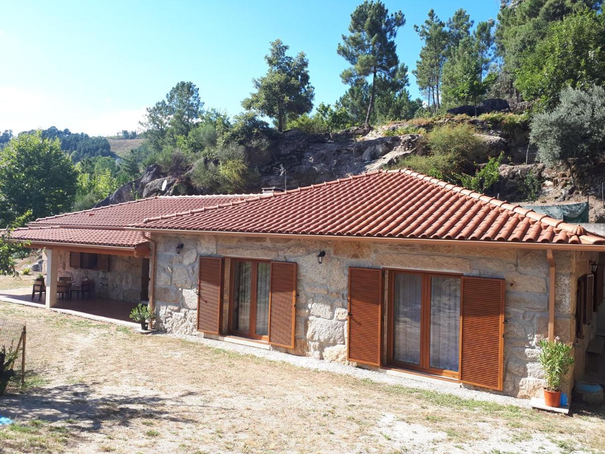 הוילה Gandarela de Basto Casa Da Fragoeira מראה חיצוני תמונה