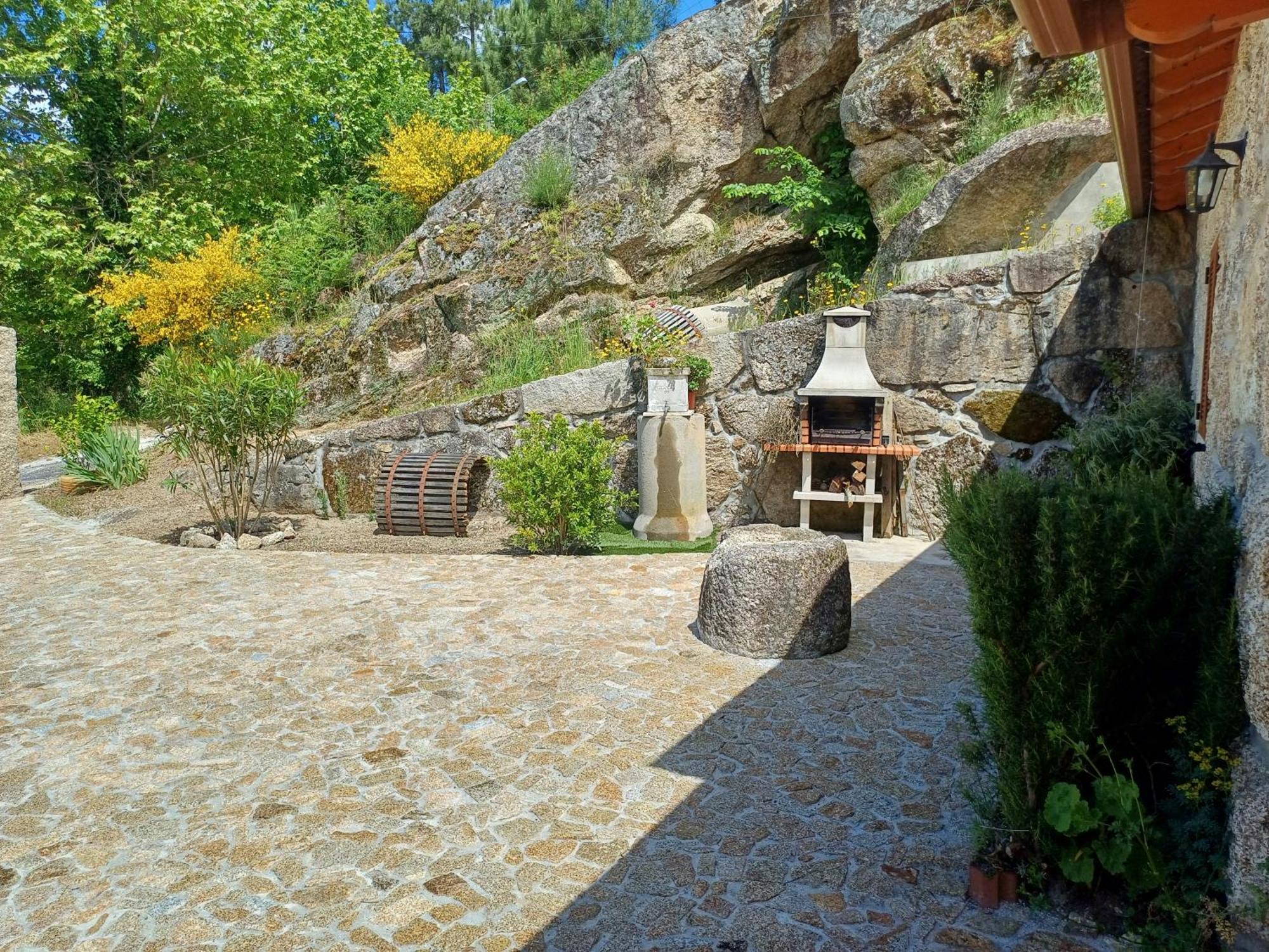 הוילה Gandarela de Basto Casa Da Fragoeira מראה חיצוני תמונה